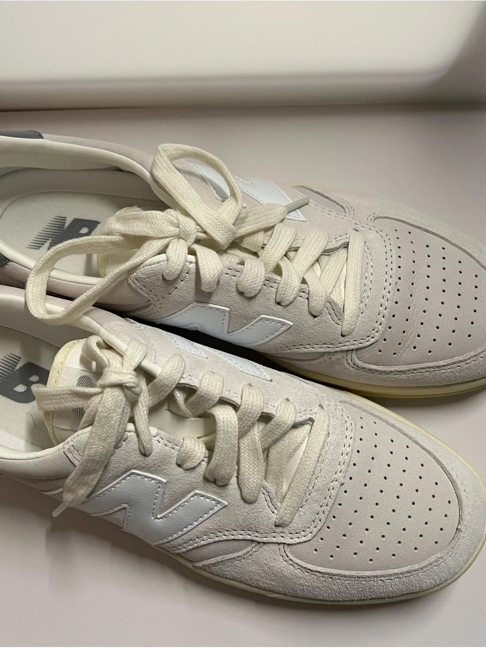 New Balance T500 Grey Low-Top Sneakers - Picture 7 of 15